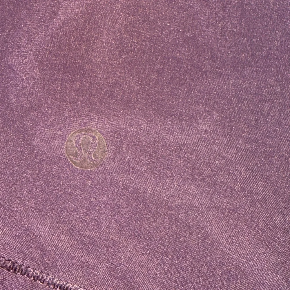 Pristine Lululemon Seek The Heat Short II Dark Adobe size: 8 - Picture 12 of 14